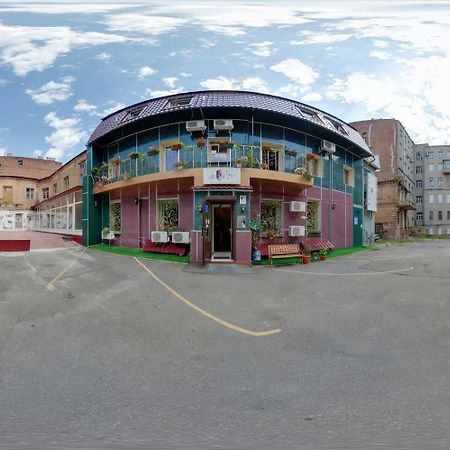 黄色无限4号酒店 哈尔科夫 外观 照片