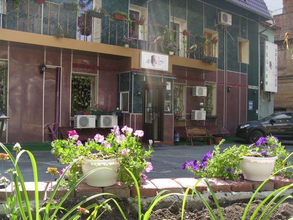 黄色无限4号酒店 哈尔科夫 外观 照片